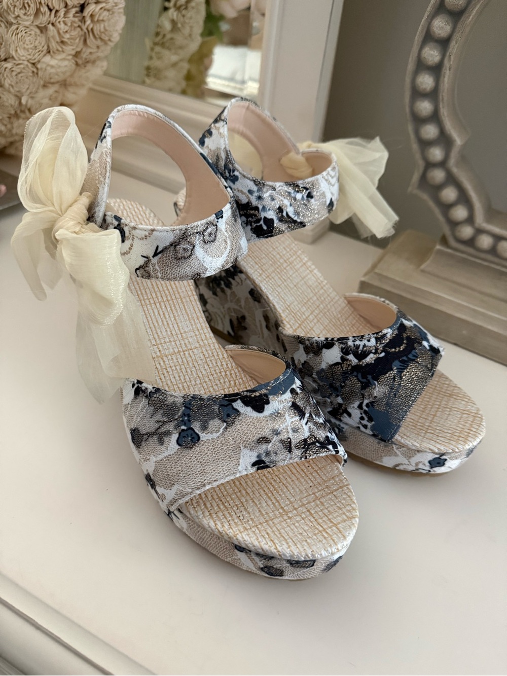 Floral Lace Wedge Sandals with Cream Bow Accent - Picture 5 of 6